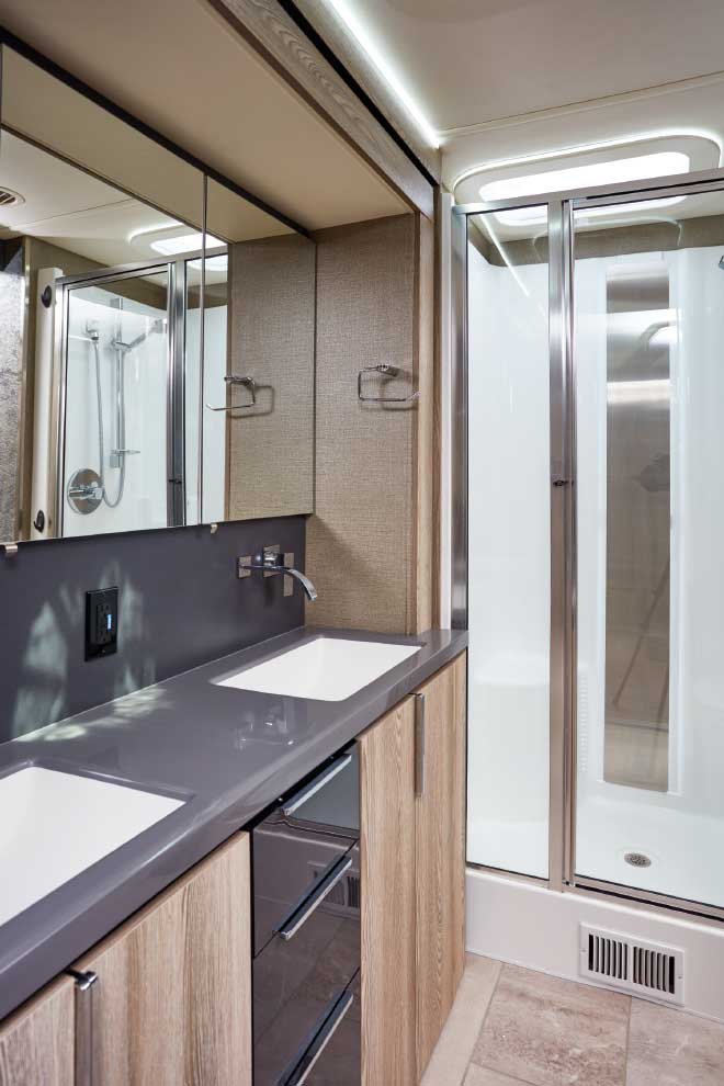 Winnebago Horizon bathroom Winnebago Horizon bathroom
