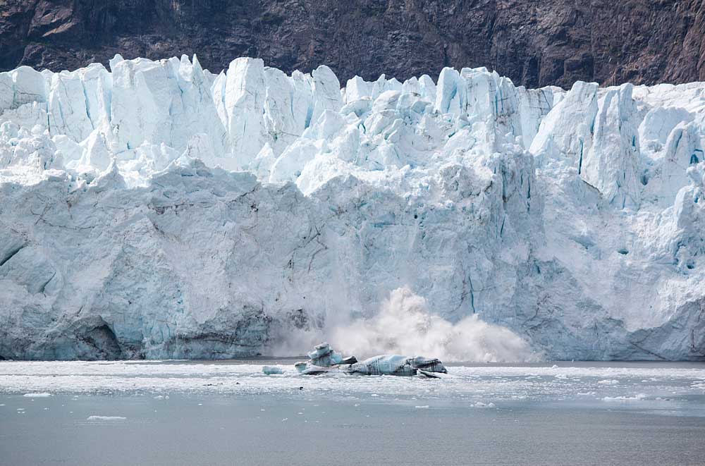 Glacier Bay Margerie Glacie calving Glacier Bay Margerie Glacie calving