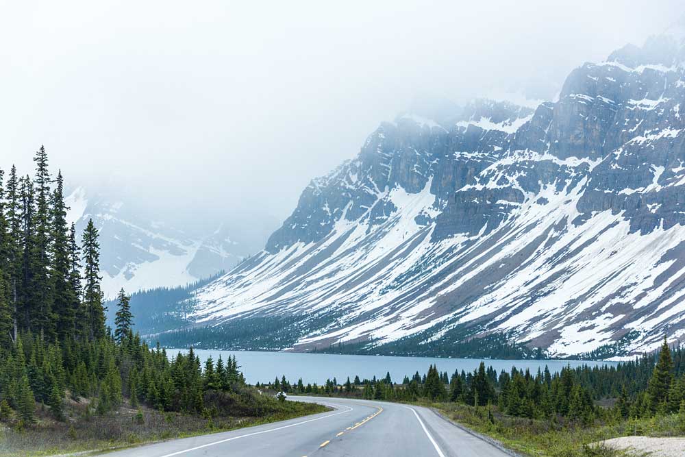 The spectacular Icefields Parkway between Lake Louise and Jasper in the Canadian Rockies
