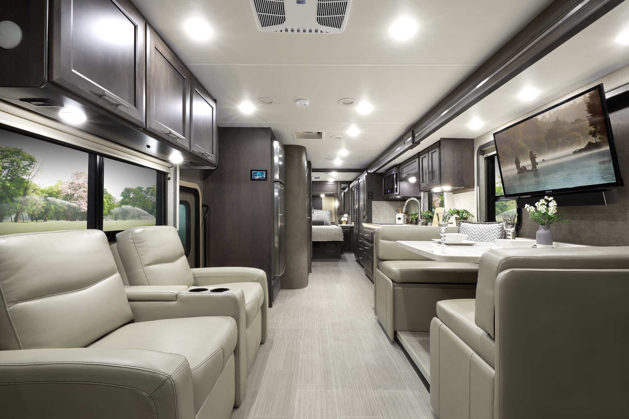 Thor Palazzo Class A RV