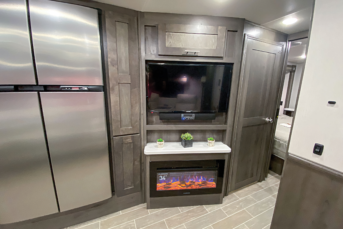 RVs with fireplaces