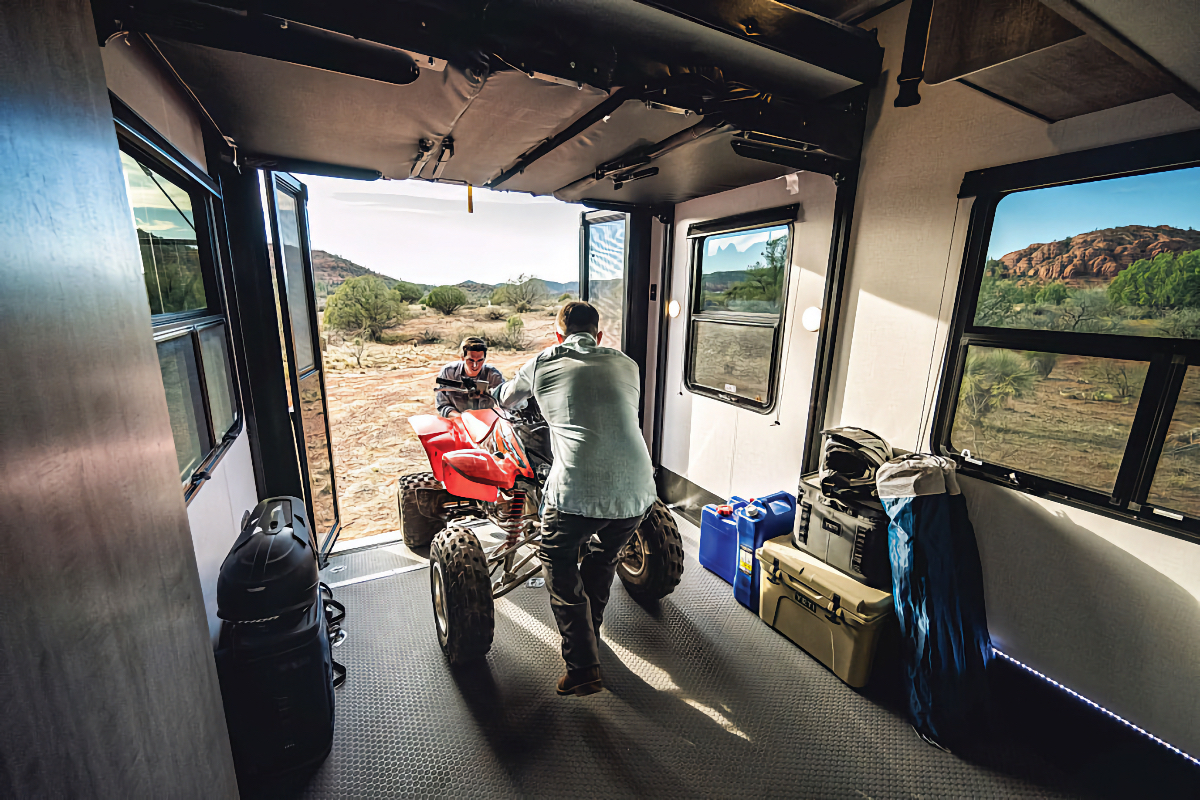 toy hauler RVs