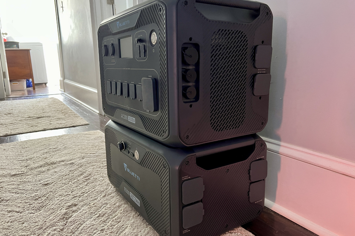 Bluetti AC300 + B300