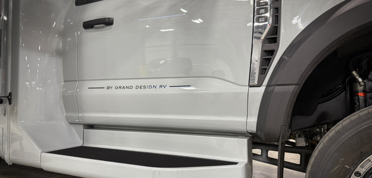 Grand Design Lineage Series F