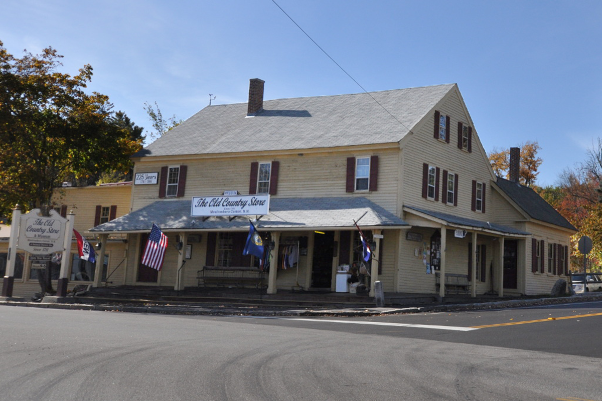 Country store with yellow exterior.